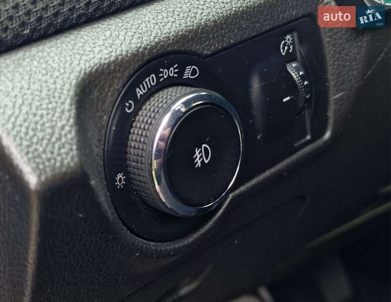 Седан Chevrolet Cruze 2013 в Броварах фото 10 Седан Chevrolet Cruze 2013 в Броварах