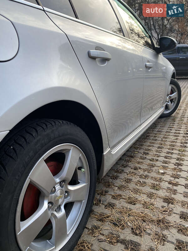 Седан Chevrolet Cruze 2014 в Киеве