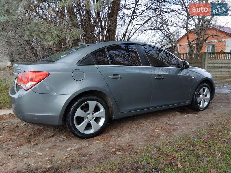 Седан Chevrolet Cruze 2010 в Чернигове фото Седан Chevrolet Cruze 2010 в Чернигове