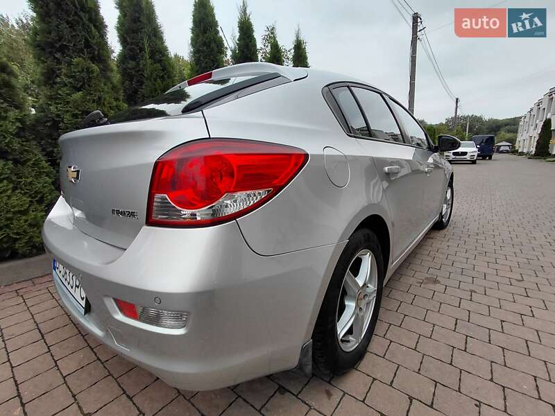 Хэтчбек Chevrolet Cruze 2012 в Львове