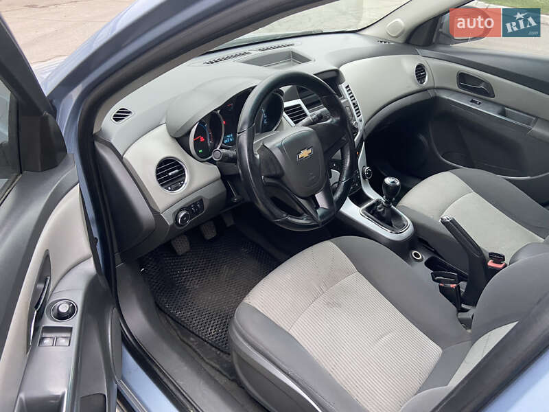 Седан Chevrolet Cruze 2009 в Полтаве фото 9 Седан Chevrolet Cruze 2009 в Полтаве