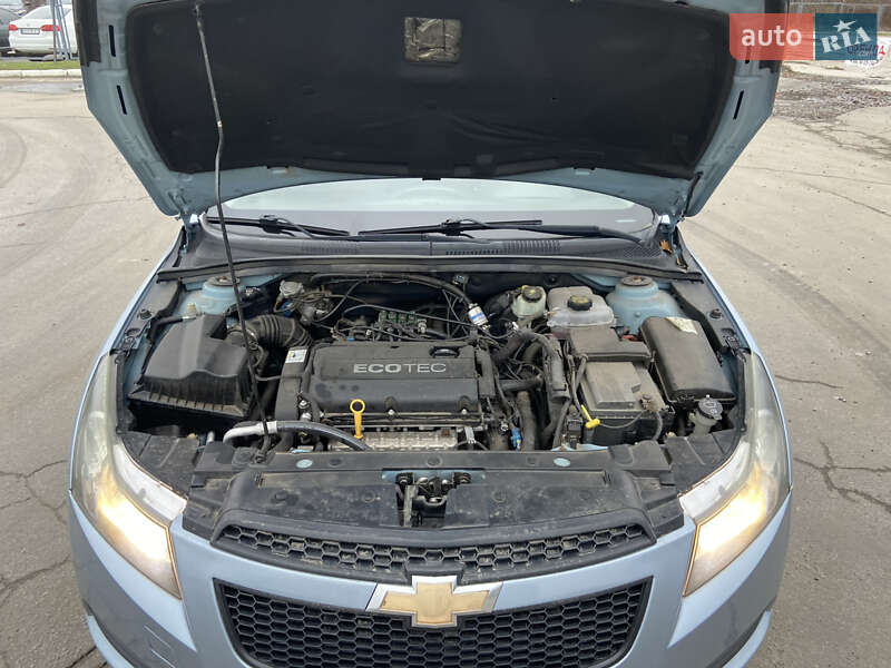 Седан Chevrolet Cruze 2009 в Полтаве фото 15 Седан Chevrolet Cruze 2009 в Полтаве