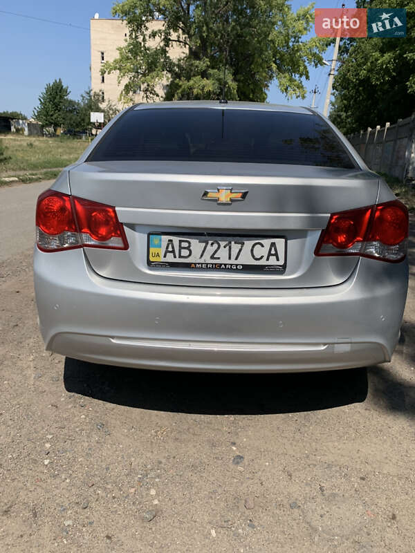 Седан Chevrolet Cruze 2014 в Львове