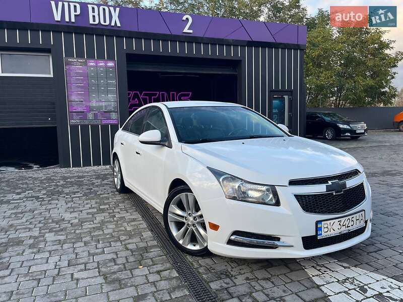 Седан Chevrolet Cruze 2011 в Ровно
