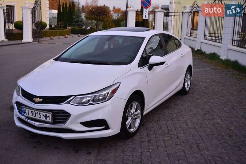 Седан Chevrolet Cruze 2016 в Ровно