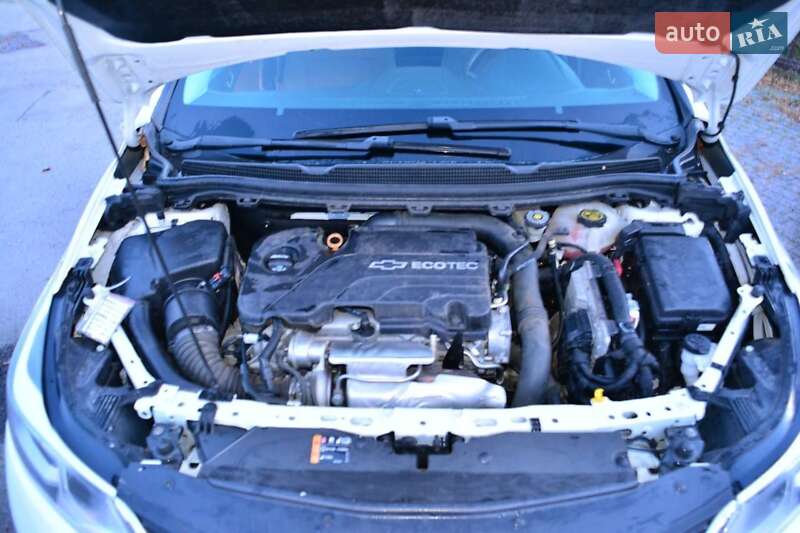 Седан Chevrolet Cruze 2016 в Ровно