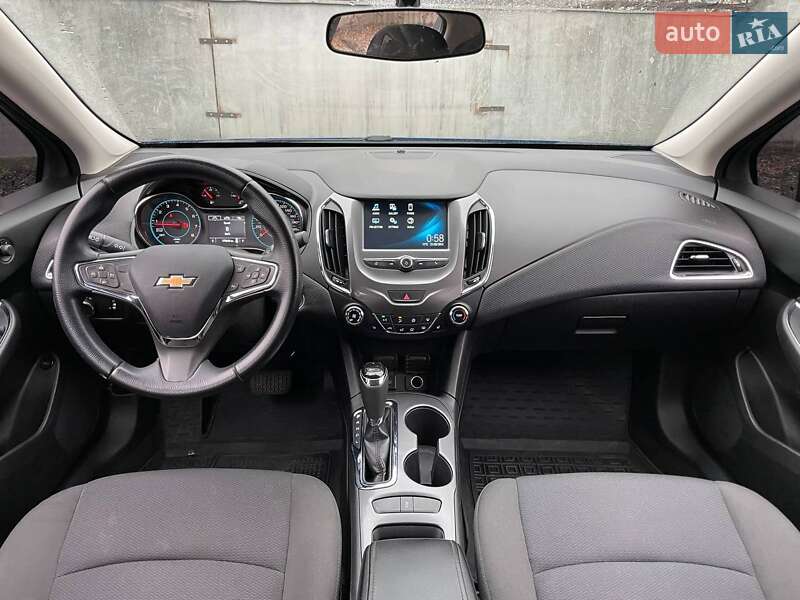 Седан Chevrolet Cruze 2016 в Києві