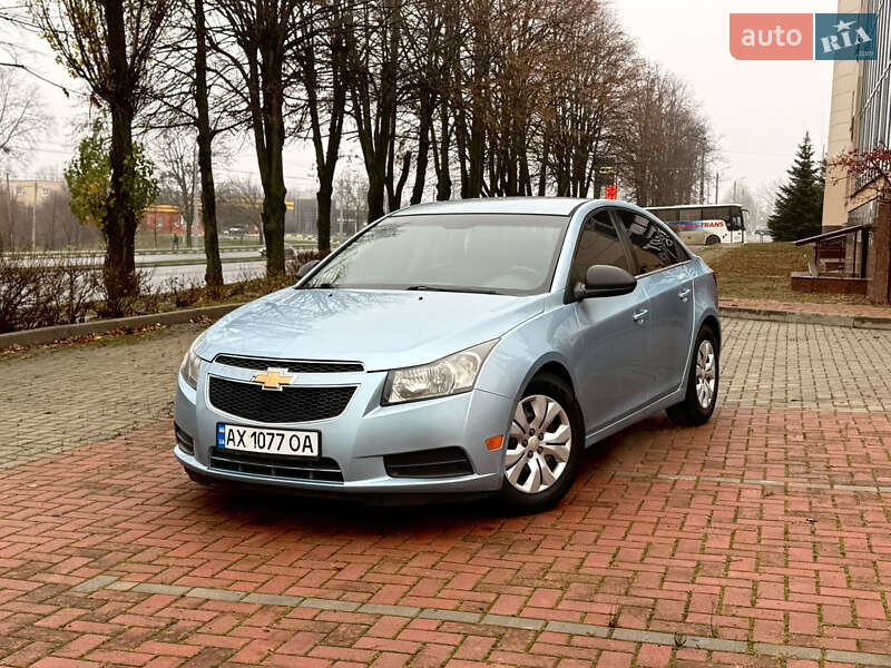 Седан Chevrolet Cruze 2011 в Харькове