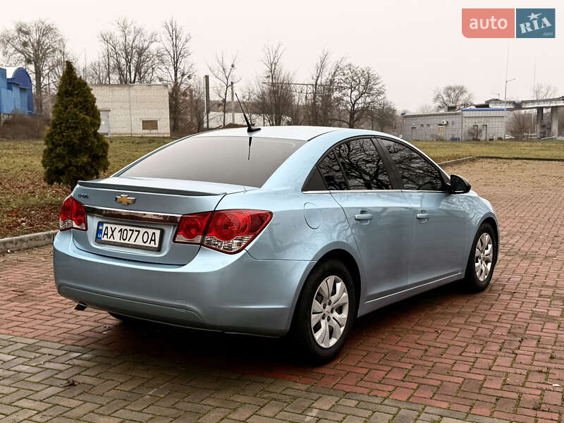 Седан Chevrolet Cruze 2011 в Харькове