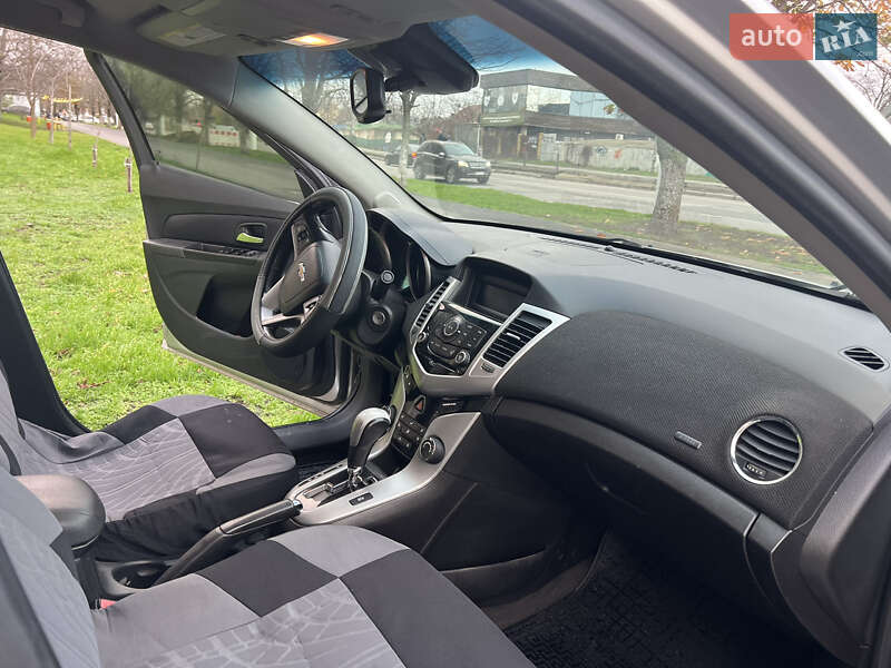 Седан Chevrolet Cruze 2015 в Одессе фото 13 Седан Chevrolet Cruze 2015 в Одессе