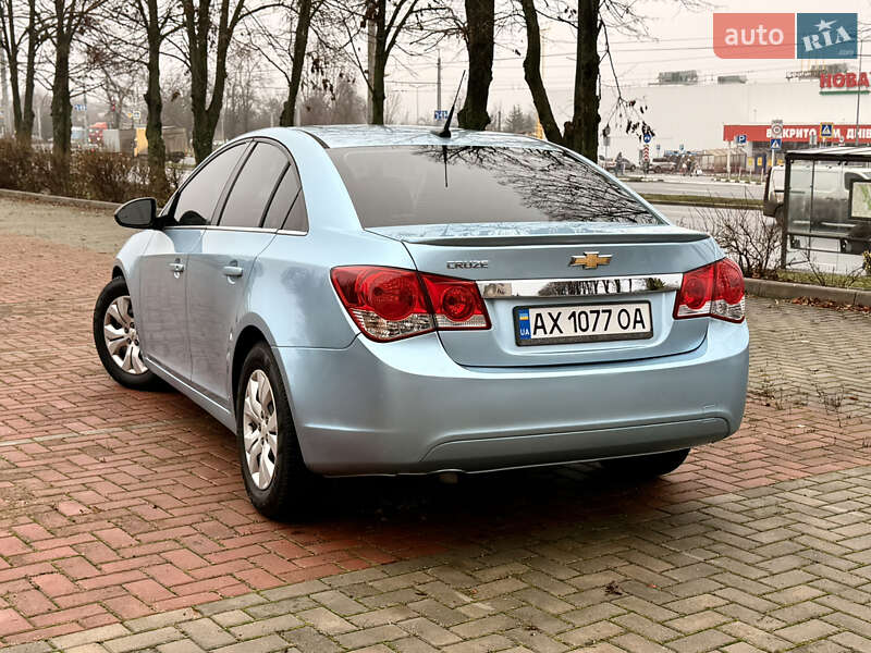 Седан Chevrolet Cruze 2011 в Харькове фото 5 Седан Chevrolet Cruze 2011 в Харькове
