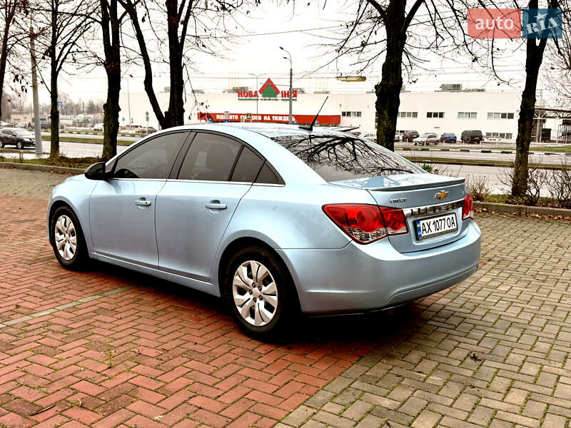 Седан Chevrolet Cruze 2011 в Харькове фото 14 Седан Chevrolet Cruze 2011 в Харькове