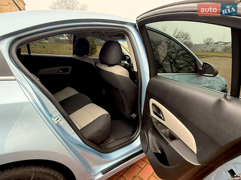 Седан Chevrolet Cruze 2011 в Харькове фото 27 Седан Chevrolet Cruze 2011 в Харькове