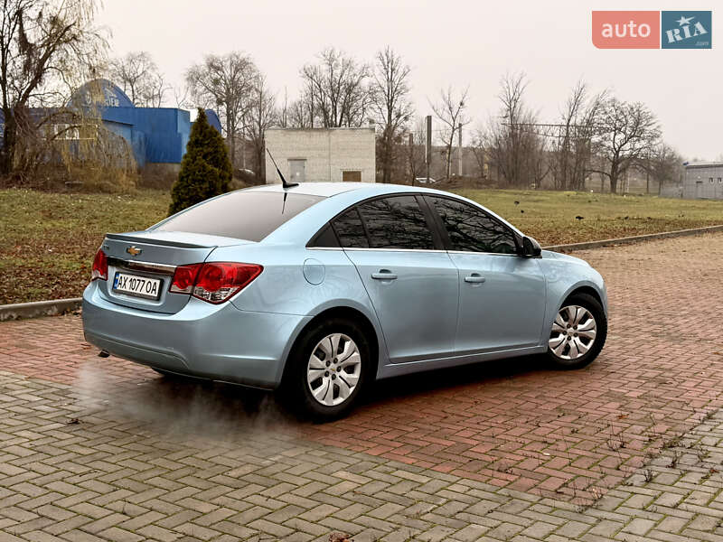 Седан Chevrolet Cruze 2011 в Харькове фото 18 Седан Chevrolet Cruze 2011 в Харькове