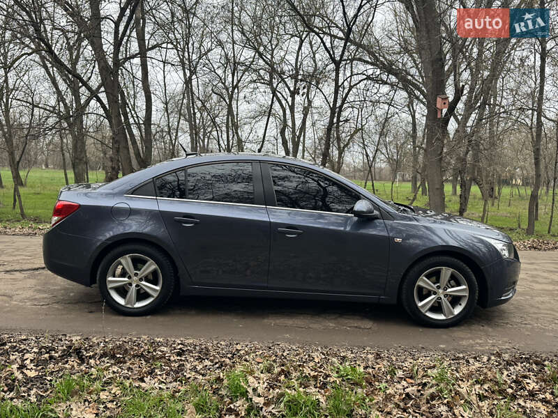 Седан Chevrolet Cruze 2014 в Одессе фото 8 Седан Chevrolet Cruze 2014 в Одессе