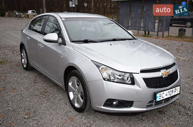 Хэтчбек Chevrolet Cruze 2011 в Львове