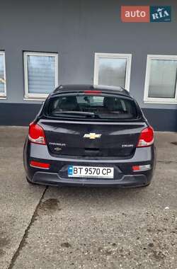 Седан Chevrolet Cruze 2011 в Сарнах