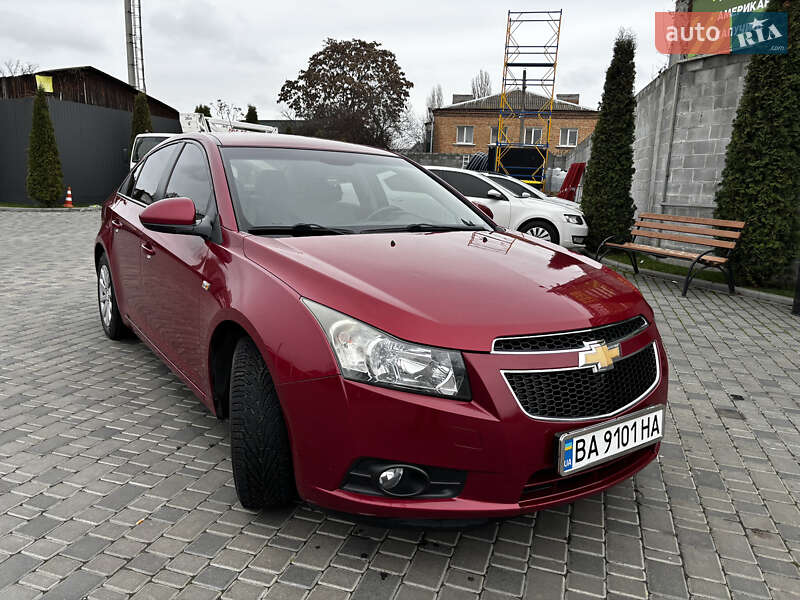 Седан Chevrolet Cruze 2011 в Кропивницком