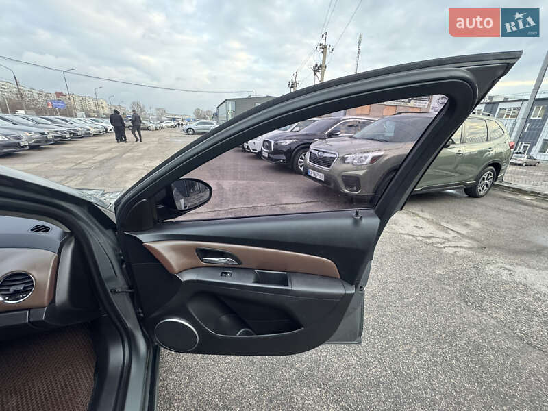 Седан Chevrolet Cruze 2009 в Запорожье фото 24 Седан Chevrolet Cruze 2009 в Запорожье