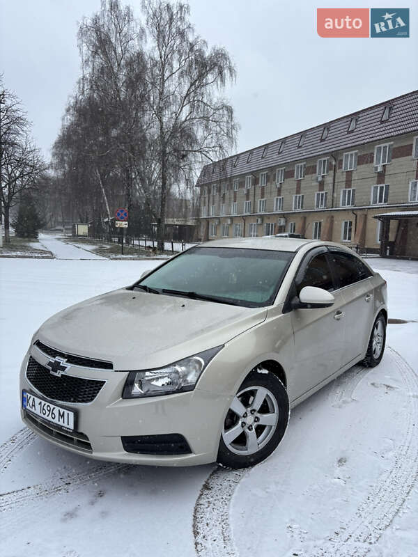 Седан Chevrolet Cruze 2014 в Чернигове