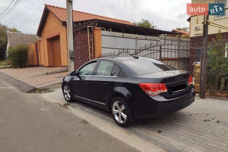Седан Chevrolet Cruze 2015 в Черноморске фото 4 Седан Chevrolet Cruze 2015 в Черноморске