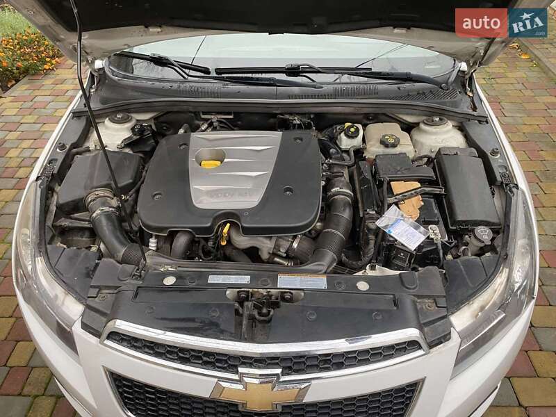 Седан Chevrolet Cruze 2010 в Кременчуге