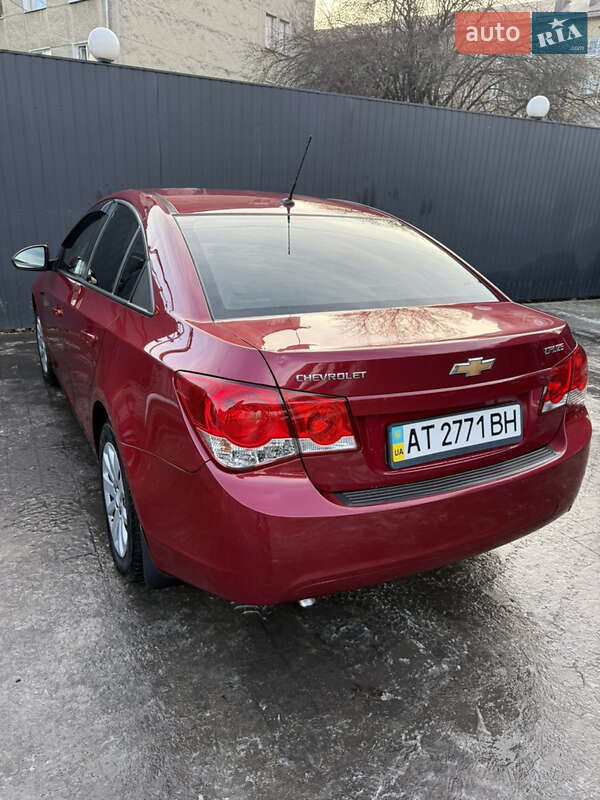 Седан Chevrolet Cruze 2012 в Івано-Франківську