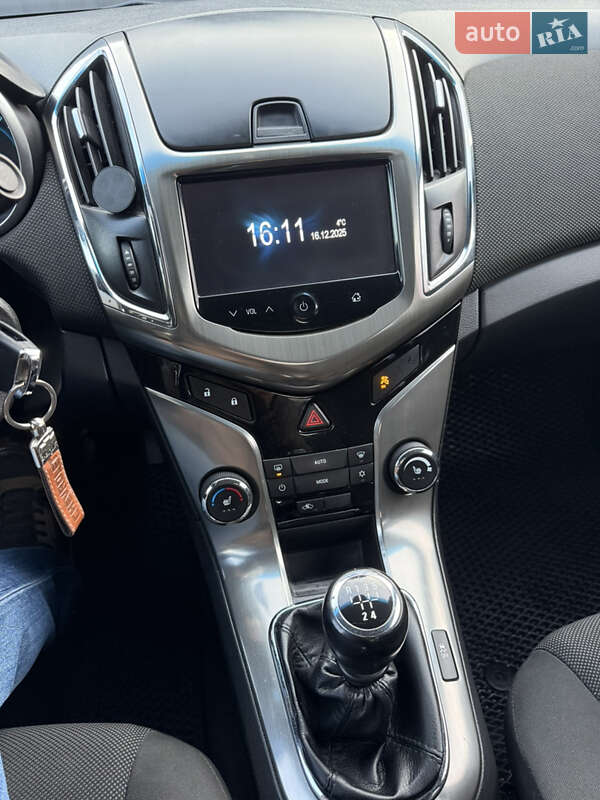 Седан Chevrolet Cruze 2012 в Івано-Франківську