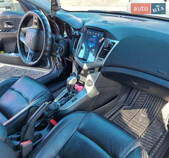 Седан Chevrolet Cruze 2014 в Одесі
