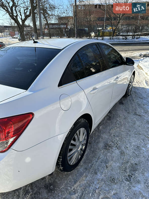 Седан Chevrolet Cruze 2010 в Львове фото 6 Седан Chevrolet Cruze 2010 в Львове