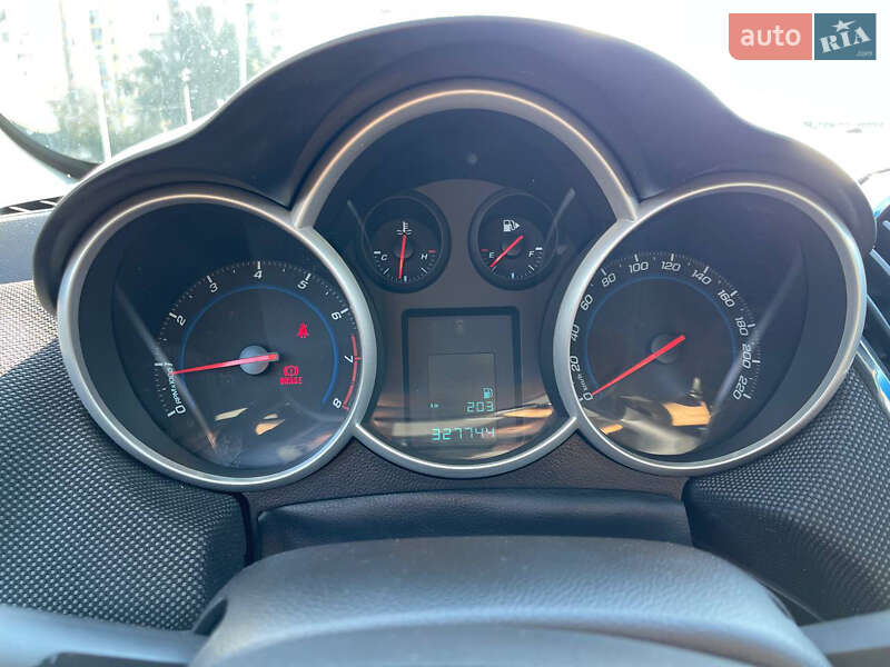 Універсал Chevrolet Cruze 2013 в Києві фото 5 Універсал Chevrolet Cruze 2013 в Києві