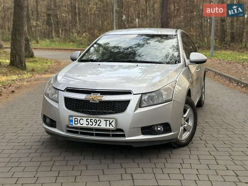 Седан Chevrolet Cruze 2012 в Нововолинську
