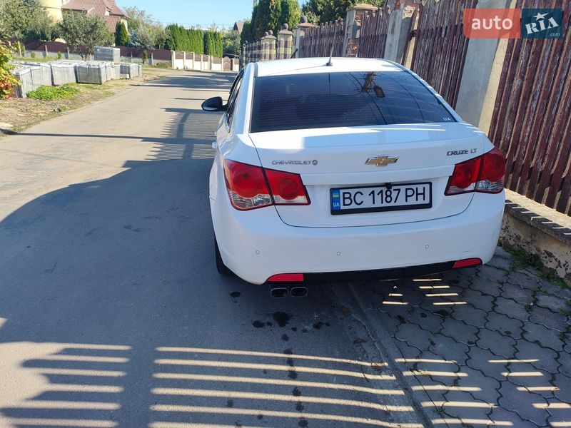 Седан Chevrolet Cruze 2009 в Ровно