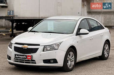 Седан Chevrolet Cruze 2011 в Киеве