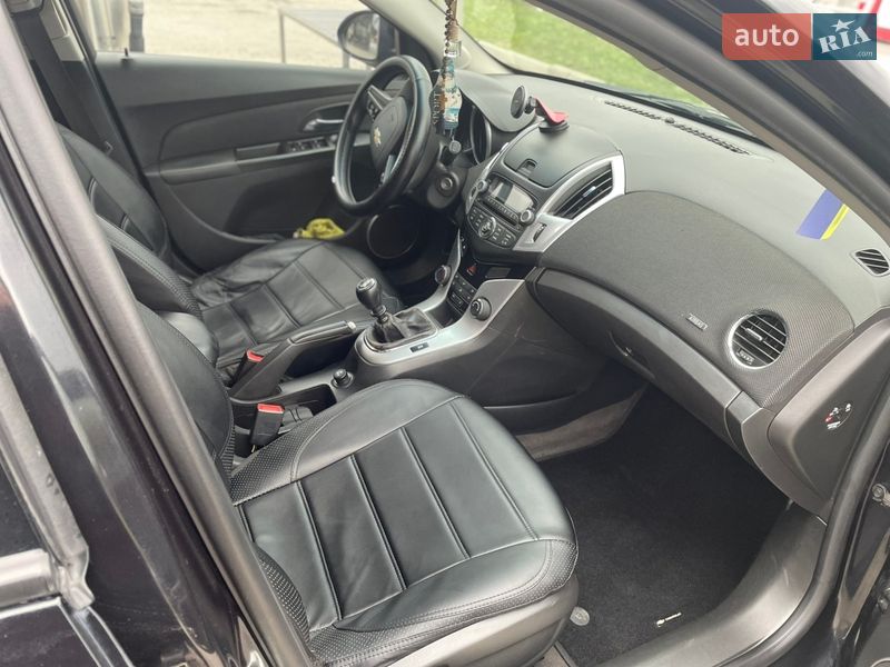 Хэтчбек Chevrolet Cruze 2012 в Львове