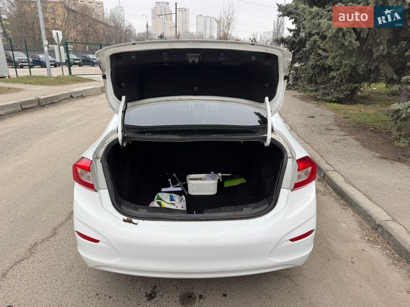 Седан Chevrolet Cruze 2016 в Киеве