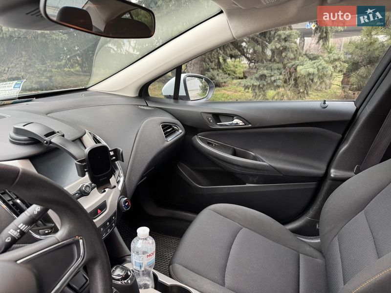 Седан Chevrolet Cruze 2016 в Киеве