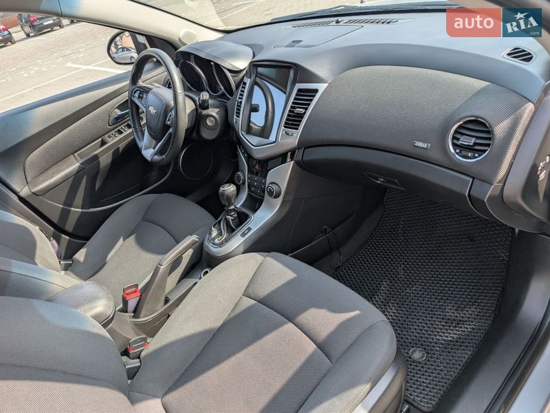 Хэтчбек Chevrolet Cruze 2012 в Луцке