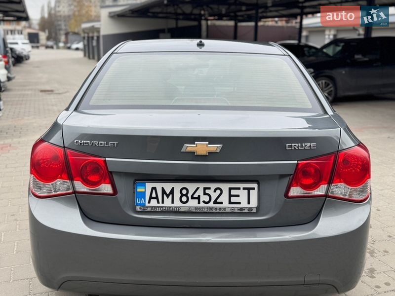 Седан Chevrolet Cruze 2011 в Житомире