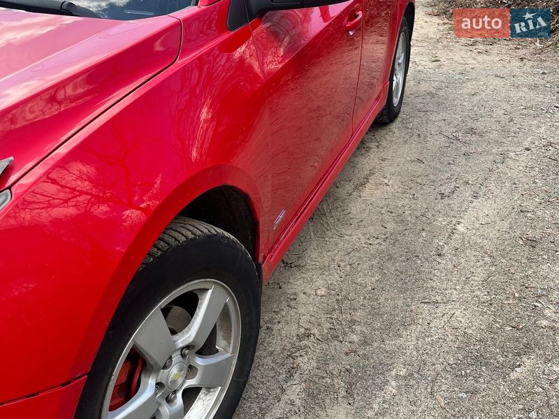 Седан Chevrolet Cruze 2013 в Шостке