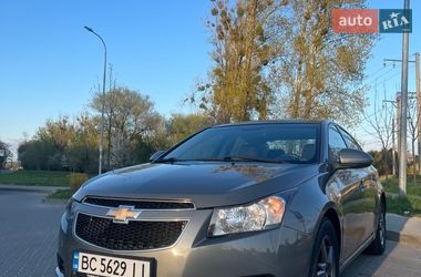 Седан Chevrolet Cruze 2010 в Львове