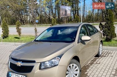 Седан Chevrolet Cruze 2010 в Тернополі