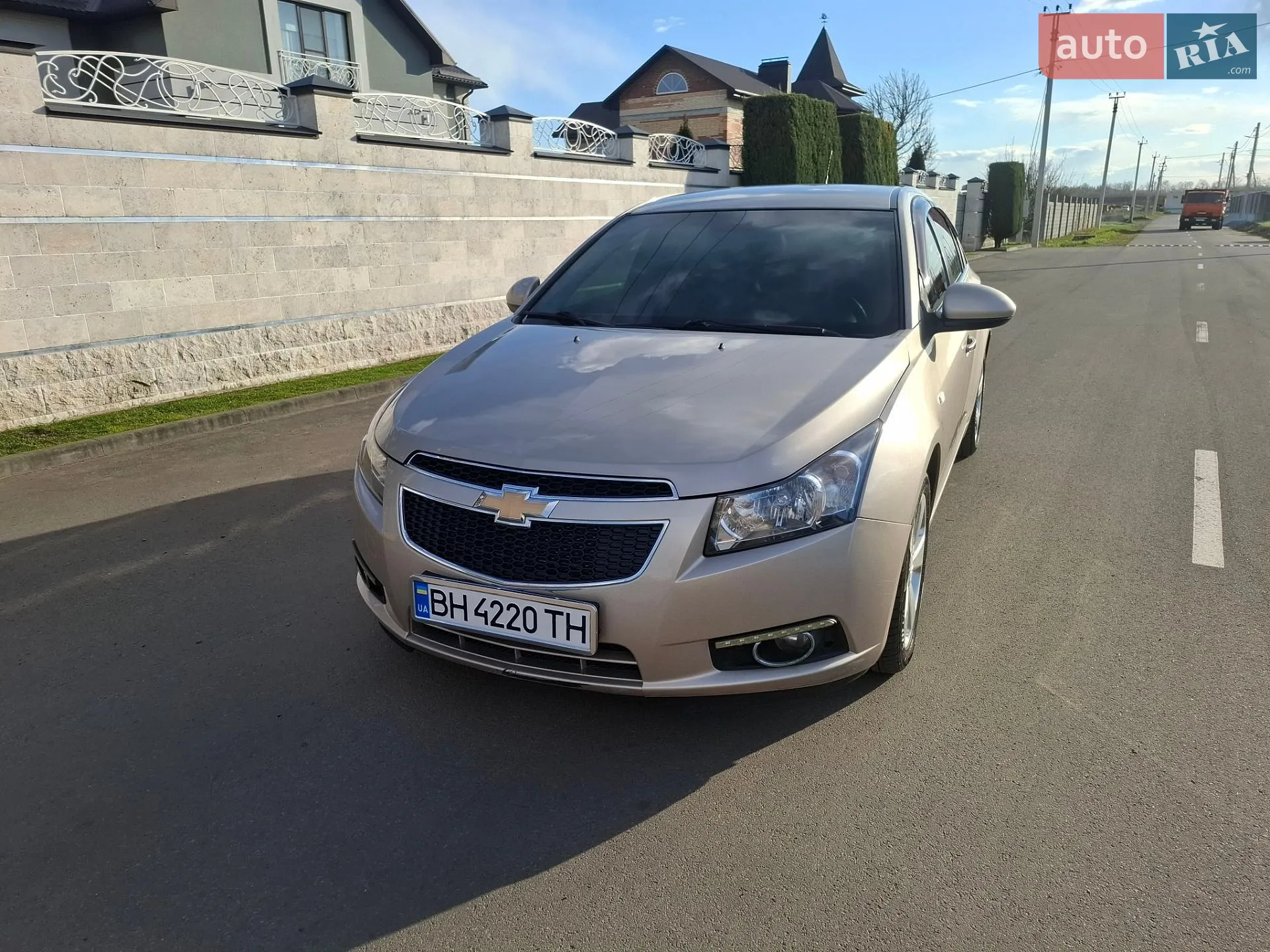 2011 Chevrolet Cruze - фото 1