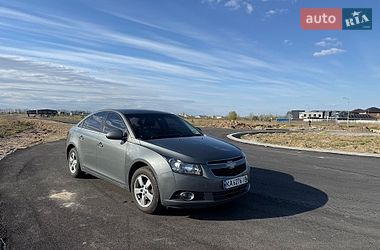 Седан Chevrolet Cruze 2010 в Софіївській Борщагівці