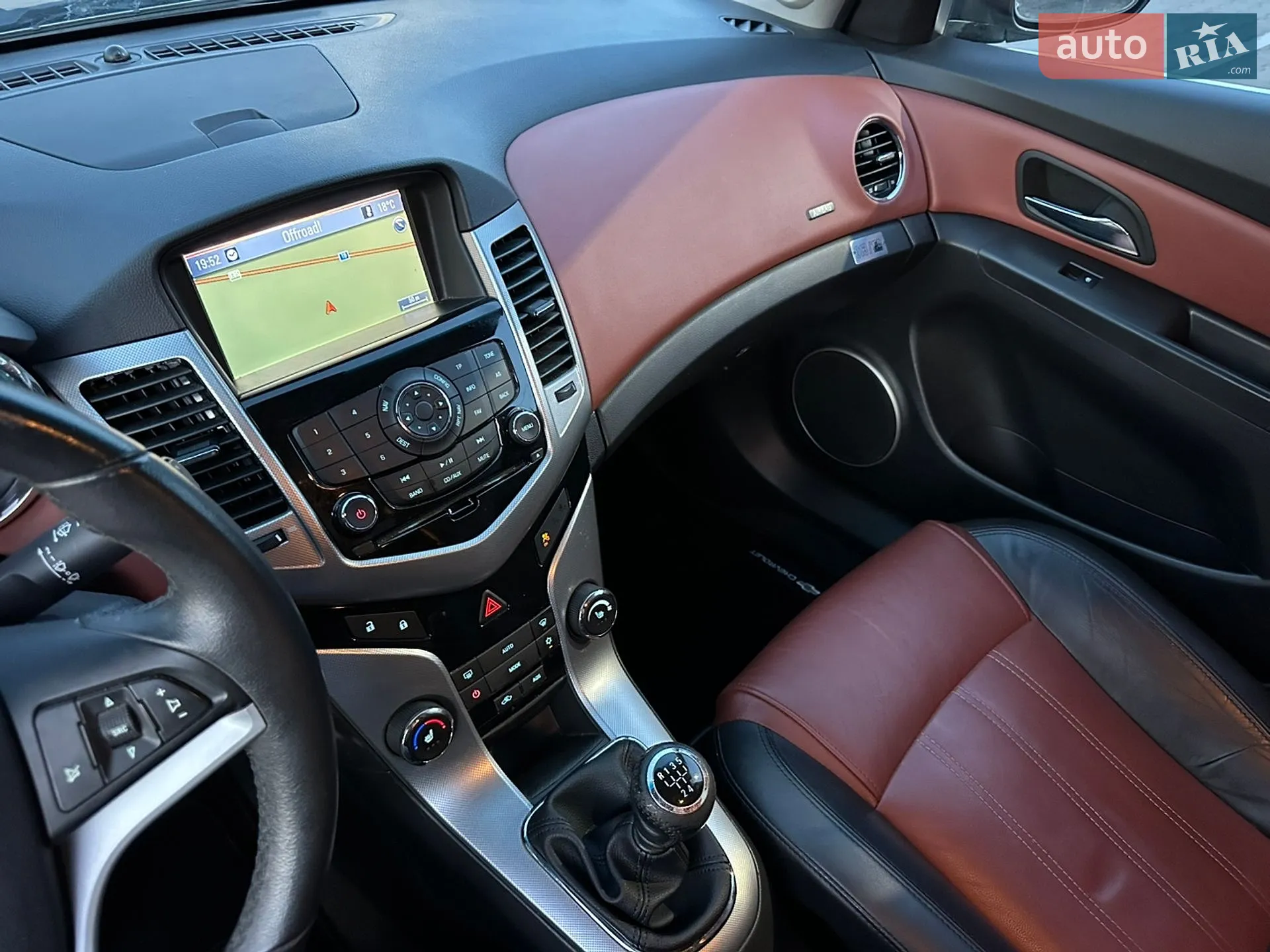 2011 Chevrolet Cruze - мініатюра 28