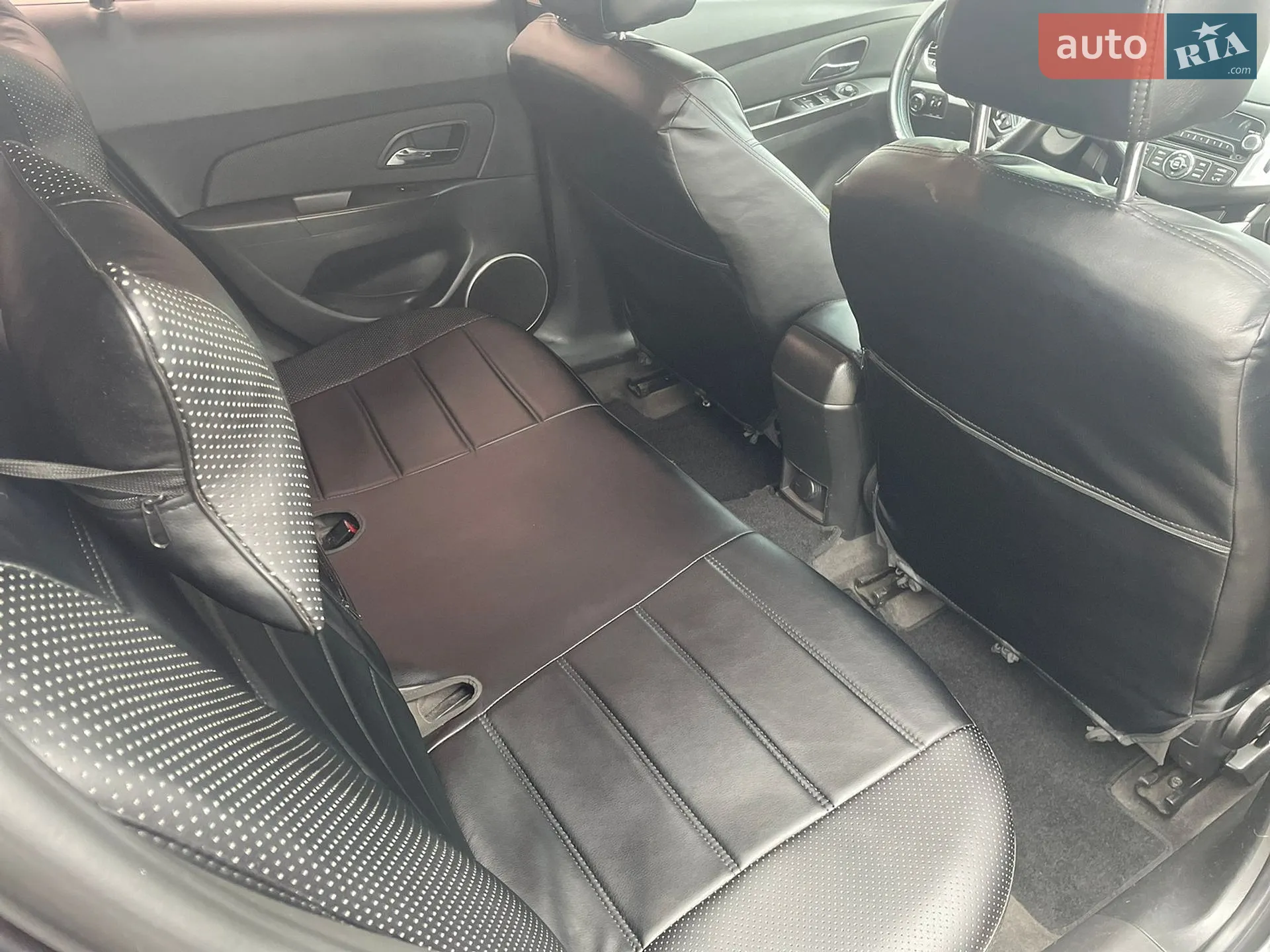 2012 Chevrolet Cruze - мініатюра 10