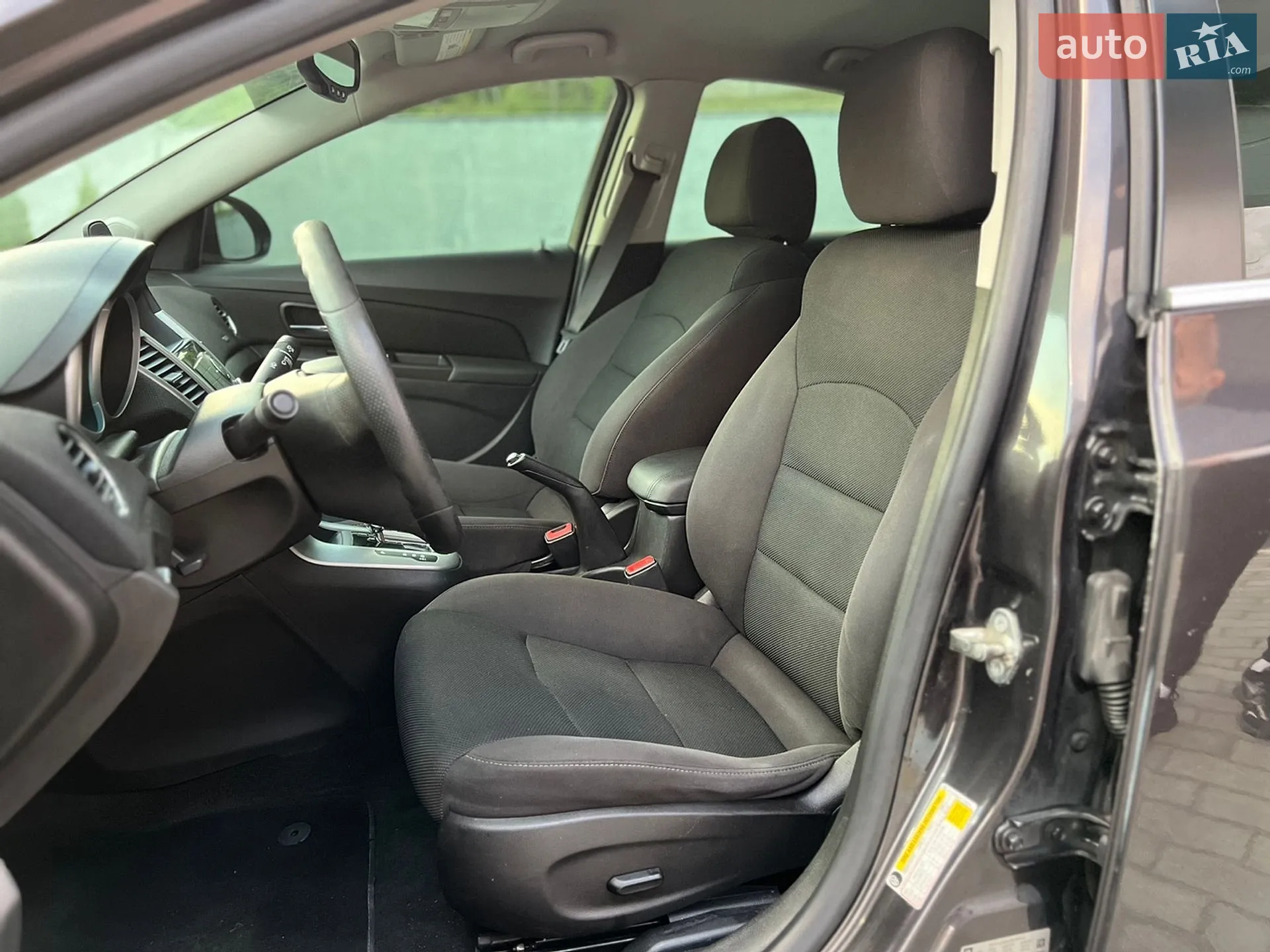 2015 Chevrolet Cruze - мініатюра 16