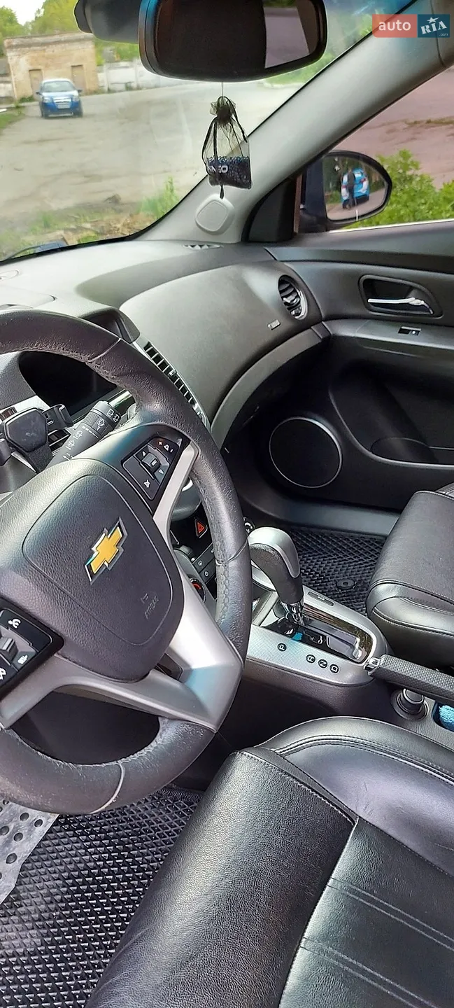 2012 Chevrolet Cruze - мініатюра 9