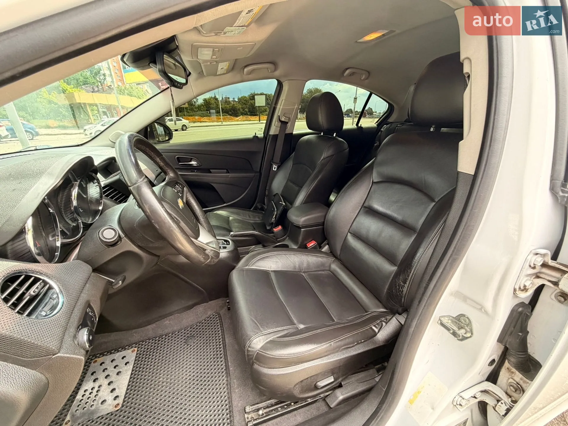 2012 Chevrolet Cruze - мініатюра 23