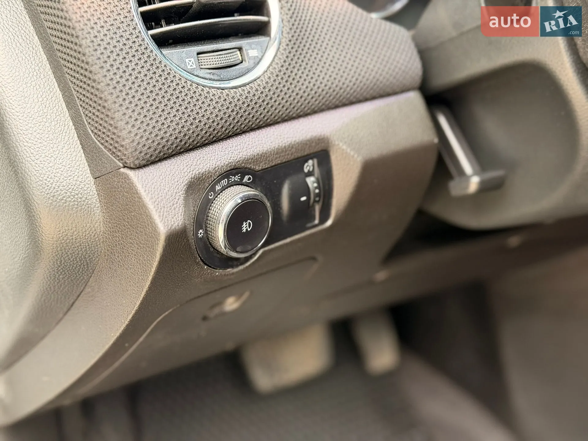 2012 Chevrolet Cruze - мініатюра 25